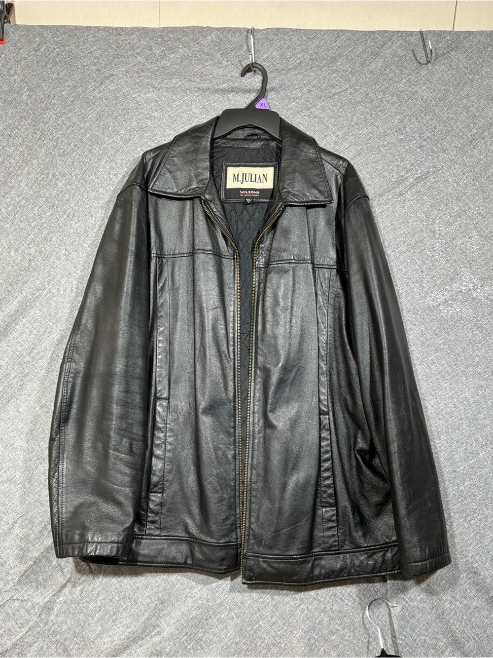 Men's Wilson Vintage Black Leather Zip-Front Jacket in Pristine Condition